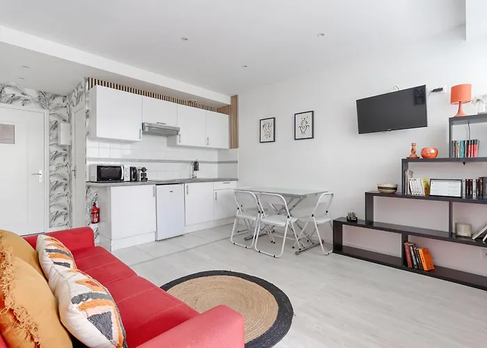 Saint Fargeau Gambetta III Lovely Apartment 4P-1Br